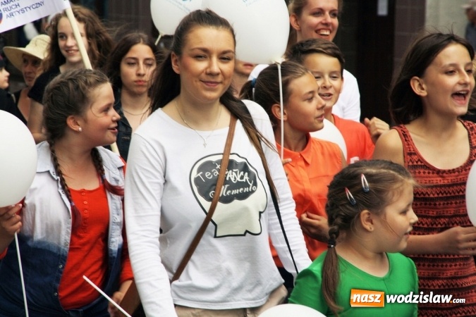 Zdjęcie w galerii na portalu naszwodzislaw.com: 47. Dni Wodzisławia Śląskiego rozpoczęte. Do oficjalnego otwarcia wydarzenia użyto... 50 metrowego zamku błyskawicznego wiadomości z regionu