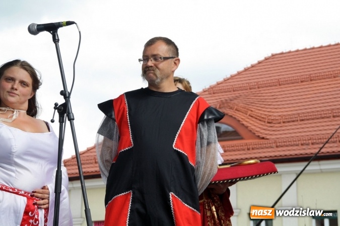 Zdjęcie w galerii na portalu naszwodzislaw.com: 47. Dni Wodzisławia Śląskiego rozpoczęte. Do oficjalnego otwarcia wydarzenia użyto... 50 metrowego zamku błyskawicznego wiadomości z regionu