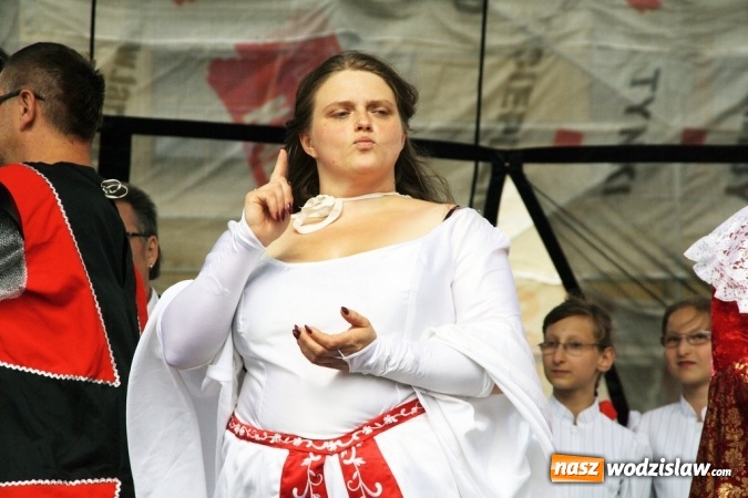 Zdjęcie w galerii na portalu naszwodzislaw.com: 47. Dni Wodzisławia Śląskiego rozpoczęte. Do oficjalnego otwarcia wydarzenia użyto... 50 metrowego zamku błyskawicznego wiadomości z regionu