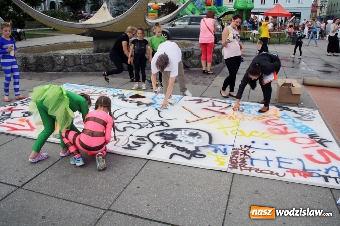 Zdjęcie w galerii na portalu naszwodzislaw.com: 47. Dni Wodzisławia Śląskiego rozpoczęte. Do oficjalnego otwarcia wydarzenia użyto... 50 metrowego zamku błyskawicznego wiadomości z regionu