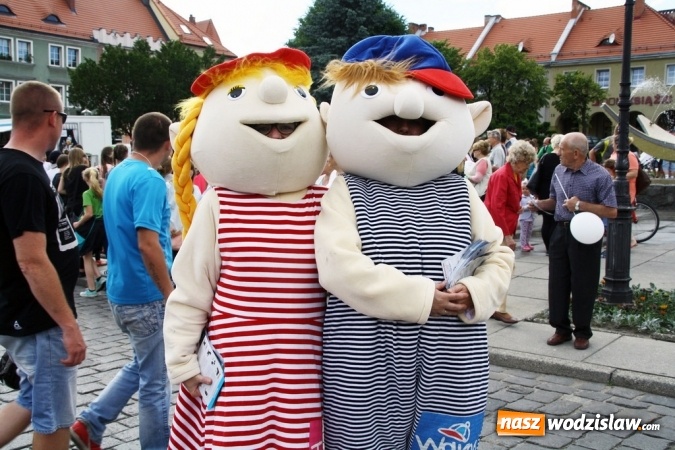 Zdjęcie w galerii na portalu naszwodzislaw.com: 47. Dni Wodzisławia Śląskiego rozpoczęte. Do oficjalnego otwarcia wydarzenia użyto... 50 metrowego zamku błyskawicznego wiadomości z regionu
