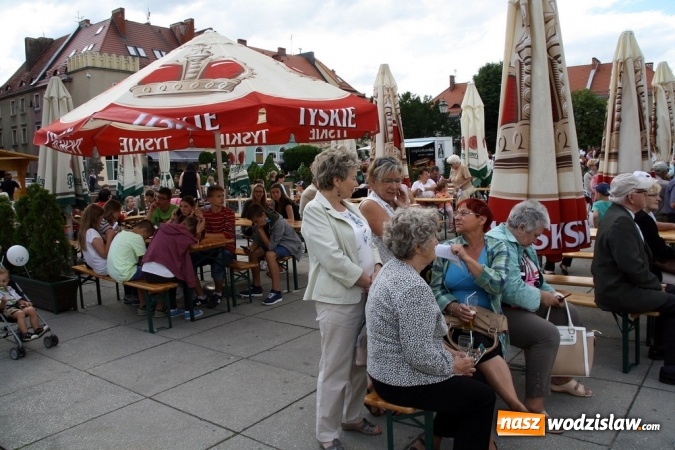 Zdjęcie w galerii na portalu naszwodzislaw.com: 47. Dni Wodzisławia Śląskiego rozpoczęte. Do oficjalnego otwarcia wydarzenia użyto... 50 metrowego zamku błyskawicznego wiadomości z regionu
