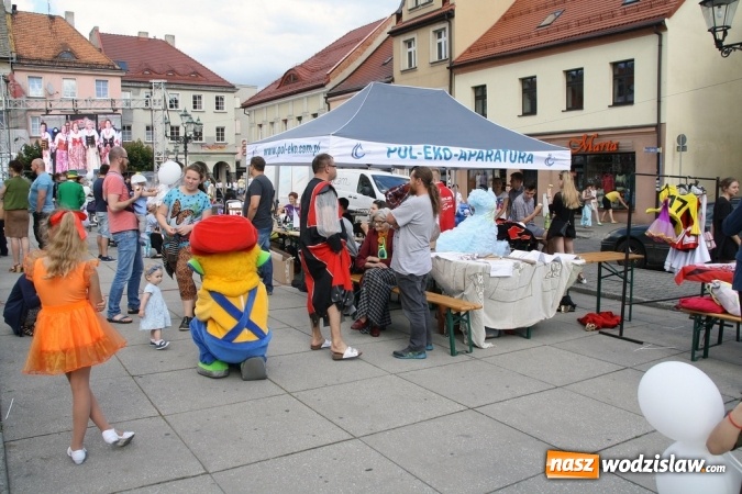 Zdjęcie w galerii na portalu naszwodzislaw.com: 47. Dni Wodzisławia Śląskiego rozpoczęte. Do oficjalnego otwarcia wydarzenia użyto... 50 metrowego zamku błyskawicznego wiadomości z regionu
