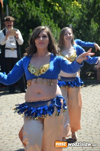 Zdjęcie w galerii na portalu naszwodzislaw.com: Mieszkańcy gorzyckiego DPS wspólnie z konsulami przywitali lato wiadomości z regionu