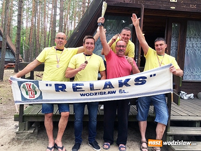 Zdjęcie w galerii na portalu naszwodzislaw.com: Brąz dla siatkarzy wodzisławskiego 