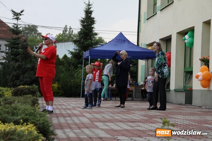 Zdjęcie w galerii na portalu naszwodzislaw.com: Pszów: Przedszkole nr 2 świętowało swój jubileusz wiadomości z regionu