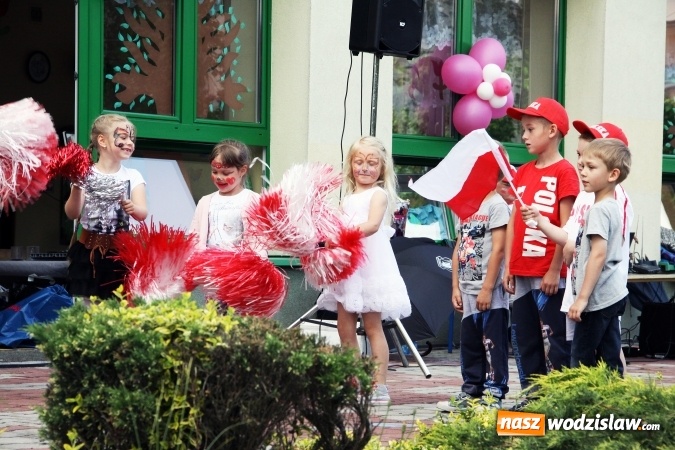 Zdjęcie w galerii na portalu naszwodzislaw.com: Pszów: Przedszkole nr 2 świętowało swój jubileusz wiadomości z regionu