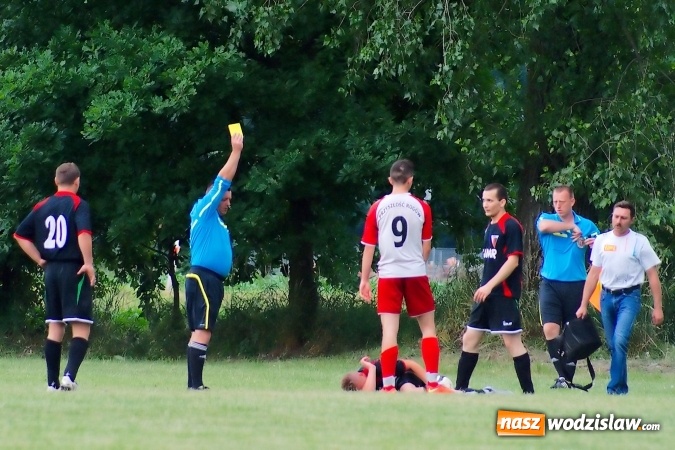 Zdjęcie w galerii na portalu naszwodzislaw.com: Nerwówka w Bieńkowicach. Baraż nie dla Rogowa wiadomości z regionu