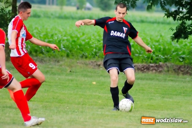 Zdjęcie w galerii na portalu naszwodzislaw.com: Nerwówka w Bieńkowicach. Baraż nie dla Rogowa wiadomości z regionu