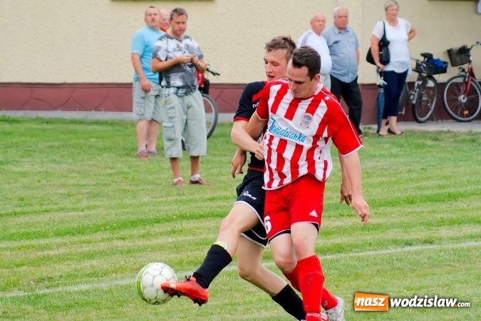 Zdjęcie w galerii na portalu naszwodzislaw.com: Nerwówka w Bieńkowicach. Baraż nie dla Rogowa wiadomości z regionu