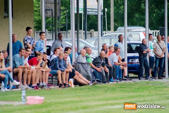 Zdjęcie w galerii na portalu naszwodzislaw.com: Nerwówka w Bieńkowicach. Baraż nie dla Rogowa wiadomości z regionu