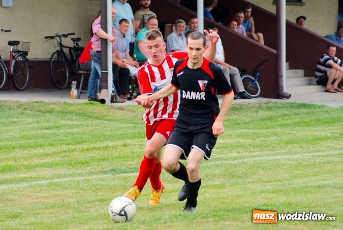 Zdjęcie w galerii na portalu naszwodzislaw.com: Nerwówka w Bieńkowicach. Baraż nie dla Rogowa wiadomości z regionu