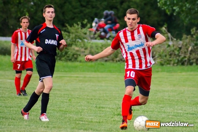 Zdjęcie w galerii na portalu naszwodzislaw.com: Nerwówka w Bieńkowicach. Baraż nie dla Rogowa wiadomości z regionu