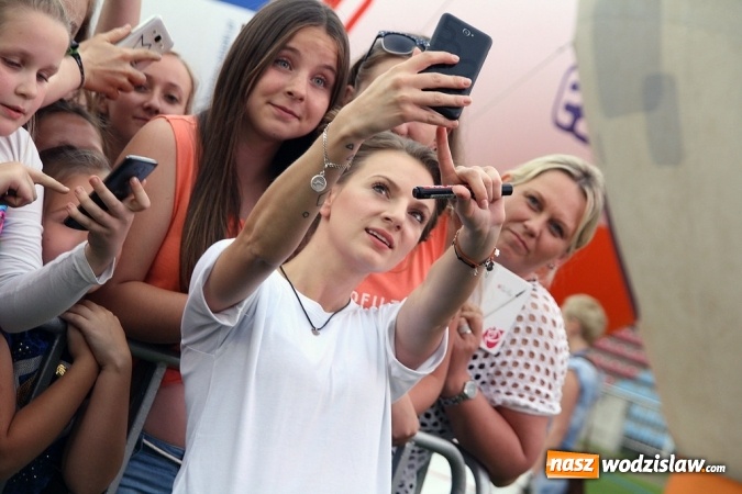 Zdjęcie w galerii na portalu naszwodzislaw.com: Sarsa, Grzeszczak i Kwiatkowski na finał 47. Dni Wodzisławia Śląskiego  wiadomości z regionu