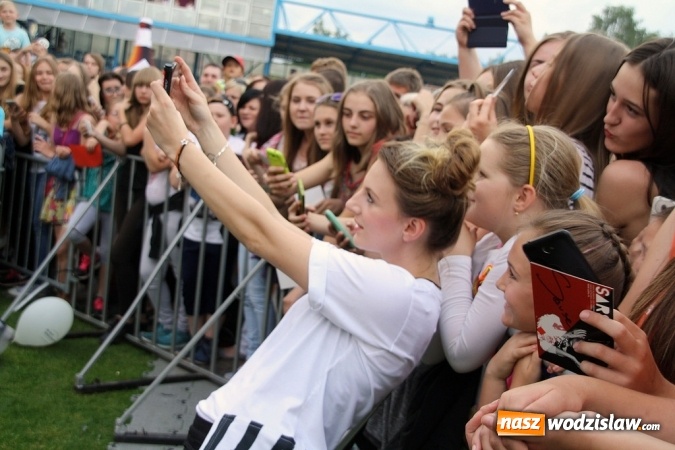 Zdjęcie w galerii na portalu naszwodzislaw.com: Sarsa, Grzeszczak i Kwiatkowski na finał 47. Dni Wodzisławia Śląskiego  wiadomości z regionu