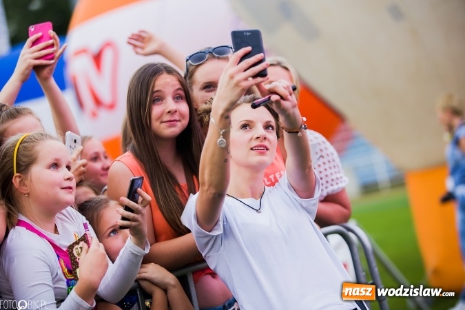 Zdjęcie w galerii na portalu naszwodzislaw.com: Sarsa, Grzeszczak i Kwiatkowski na finał 47. Dni Wodzisławia Śląskiego  wiadomości z regionu