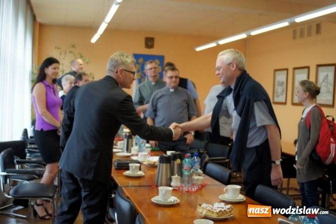 Zdjęcie w galerii na portalu naszwodzislaw.com: Włosi przyjechali na rekonesans przed Światowymi Dniami Młodzieży. Do powiatu wodzisławskiego zjedzie około 170 pielgrzymów wiadomości z regionu