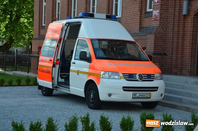 Zdjęcie w galerii na portalu naszwodzislaw.com: Karetka dla szpitala od niemieckich przyjaciół  wiadomości z regionu