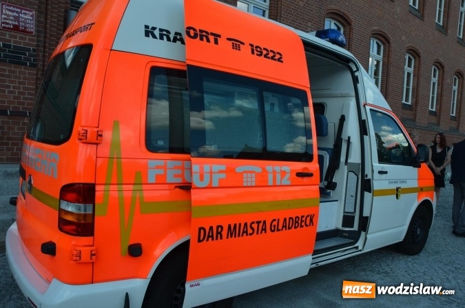 Zdjęcie w galerii na portalu naszwodzislaw.com: Karetka dla szpitala od niemieckich przyjaciół  wiadomości z regionu