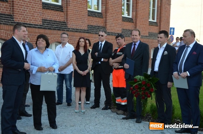 Zdjęcie w galerii na portalu naszwodzislaw.com: Karetka dla szpitala od niemieckich przyjaciół  wiadomości z regionu