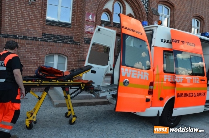 Zdjęcie w galerii na portalu naszwodzislaw.com: Karetka dla szpitala od niemieckich przyjaciół  wiadomości z regionu