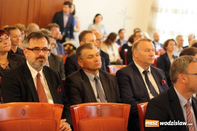 Zdjęcie w galerii na portalu naszwodzislaw.com: Pochylono się nad problemem niskiej emisji i roli samorządów i przedsiębiorstw w tej kwestii wiadomości z regionu