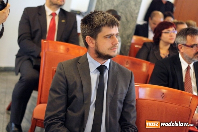 Zdjęcie w galerii na portalu naszwodzislaw.com: Pochylono się nad problemem niskiej emisji i roli samorządów i przedsiębiorstw w tej kwestii wiadomości z regionu