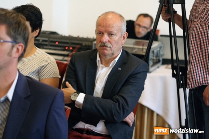 Zdjęcie w galerii na portalu naszwodzislaw.com: Pochylono się nad problemem niskiej emisji i roli samorządów i przedsiębiorstw w tej kwestii wiadomości z regionu