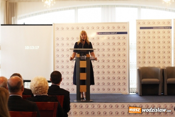 Zdjęcie w galerii na portalu naszwodzislaw.com: Pochylono się nad problemem niskiej emisji i roli samorządów i przedsiębiorstw w tej kwestii wiadomości z regionu