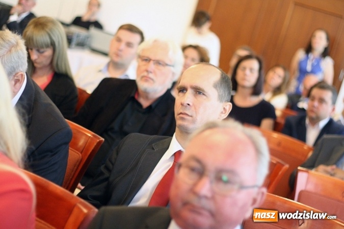 Zdjęcie w galerii na portalu naszwodzislaw.com: Pochylono się nad problemem niskiej emisji i roli samorządów i przedsiębiorstw w tej kwestii wiadomości z regionu