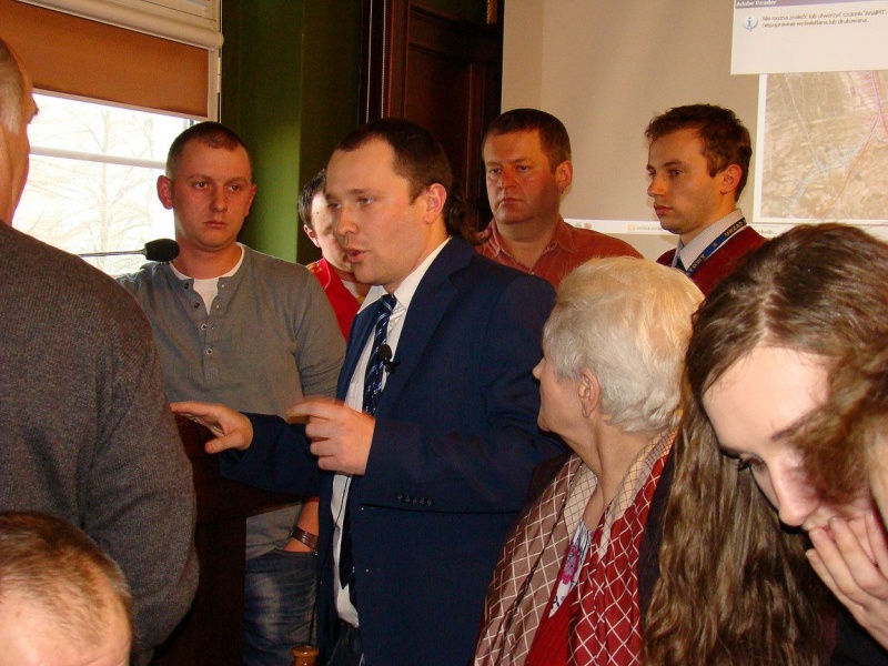 Zdjęcie w galerii na portalu naszwodzislaw.com: Mieszkańcy wściekli. Chcą konkretów wiadomości z regionu