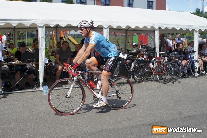 Zdjęcie w galerii na portalu naszwodzislaw.com: Blisko 180 zawodnik&oacute;w stanęło na starcie Śląskiego Maratonu Rowerowego. Zawody rozegrano po raz si&oacute;dmy, a drugi w Mszanie wiadomości z regionu