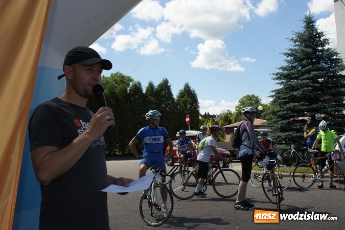 Zdjęcie w galerii na portalu naszwodzislaw.com: Blisko 180 zawodnik&oacute;w stanęło na starcie Śląskiego Maratonu Rowerowego. Zawody rozegrano po raz si&oacute;dmy, a drugi w Mszanie wiadomości z regionu