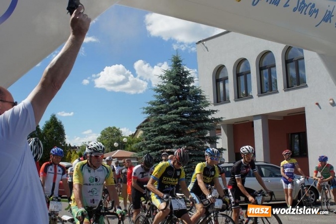Zdjęcie w galerii na portalu naszwodzislaw.com: Blisko 180 zawodnik&oacute;w stanęło na starcie Śląskiego Maratonu Rowerowego. Zawody rozegrano po raz si&oacute;dmy, a drugi w Mszanie wiadomości z regionu