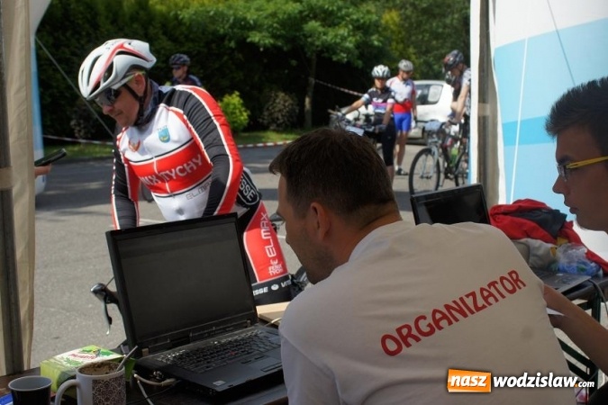 Zdjęcie w galerii na portalu naszwodzislaw.com: Blisko 180 zawodnik&oacute;w stanęło na starcie Śląskiego Maratonu Rowerowego. Zawody rozegrano po raz si&oacute;dmy, a drugi w Mszanie wiadomości z regionu