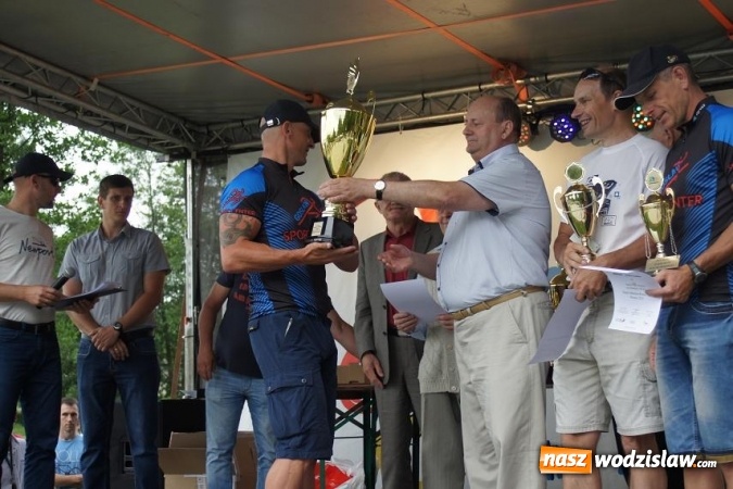 Zdjęcie w galerii na portalu naszwodzislaw.com: Blisko 180 zawodnik&oacute;w stanęło na starcie Śląskiego Maratonu Rowerowego. Zawody rozegrano po raz si&oacute;dmy, a drugi w Mszanie wiadomości z regionu