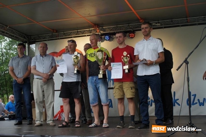 Zdjęcie w galerii na portalu naszwodzislaw.com: Blisko 180 zawodnik&oacute;w stanęło na starcie Śląskiego Maratonu Rowerowego. Zawody rozegrano po raz si&oacute;dmy, a drugi w Mszanie wiadomości z regionu