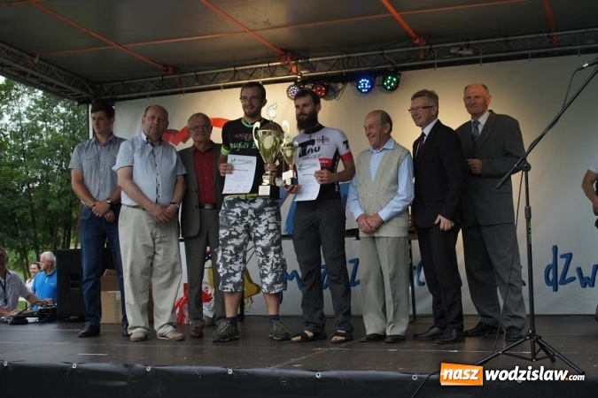 Zdjęcie w galerii na portalu naszwodzislaw.com: Blisko 180 zawodnik&oacute;w stanęło na starcie Śląskiego Maratonu Rowerowego. Zawody rozegrano po raz si&oacute;dmy, a drugi w Mszanie wiadomości z regionu