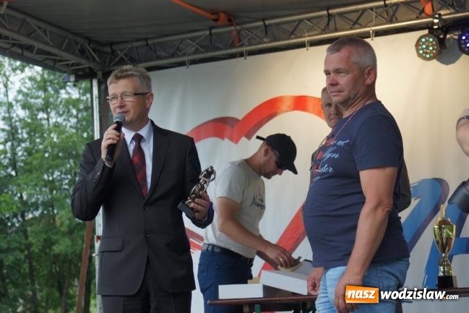 Zdjęcie w galerii na portalu naszwodzislaw.com: Blisko 180 zawodnik&oacute;w stanęło na starcie Śląskiego Maratonu Rowerowego. Zawody rozegrano po raz si&oacute;dmy, a drugi w Mszanie wiadomości z regionu