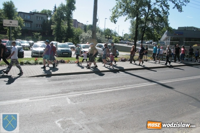 Zdjęcie w galerii na portalu naszwodzislaw.com: Zajrzeli na rydułtowską Szarlotę  wiadomości z regionu