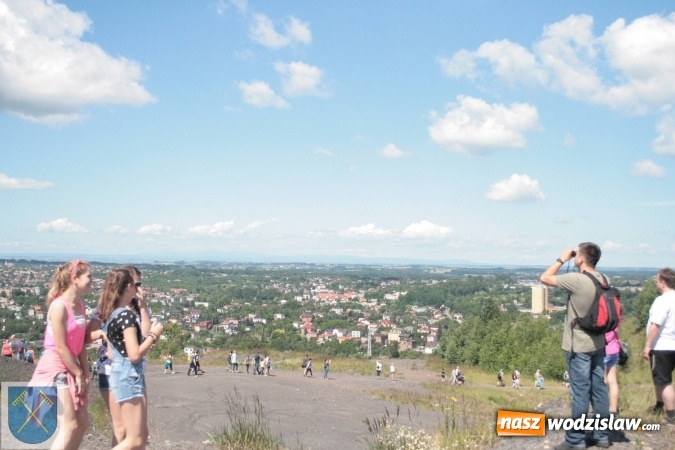 Zdjęcie w galerii na portalu naszwodzislaw.com: Zajrzeli na rydułtowską Szarlotę  wiadomości z regionu