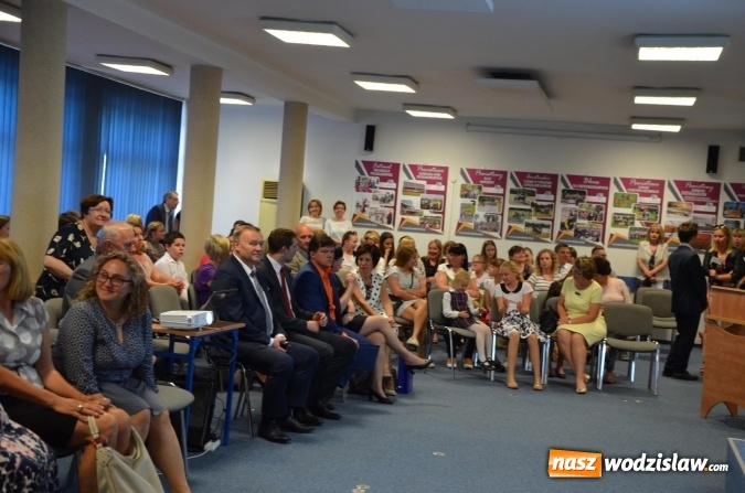 Zdjęcie w galerii na portalu naszwodzislaw.com: Najlepsi z najlepszych zostali nagrodzeni  wiadomości z regionu