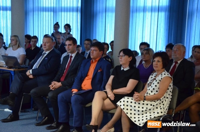 Zdjęcie w galerii na portalu naszwodzislaw.com: Najlepsi z najlepszych zostali nagrodzeni  wiadomości z regionu