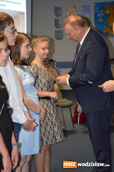 Zdjęcie w galerii na portalu naszwodzislaw.com: Najlepsi z najlepszych zostali nagrodzeni  wiadomości z regionu