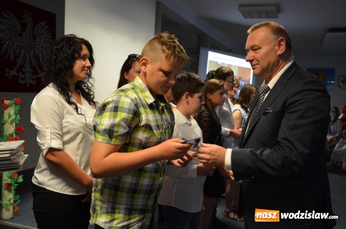 Zdjęcie w galerii na portalu naszwodzislaw.com: Najlepsi z najlepszych zostali nagrodzeni  wiadomości z regionu
