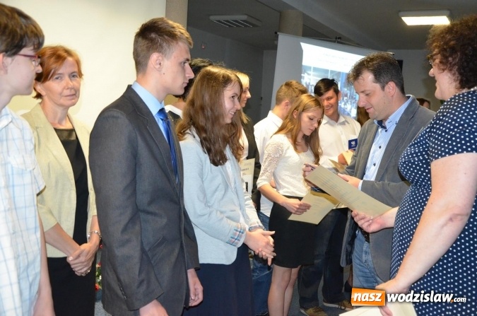 Zdjęcie w galerii na portalu naszwodzislaw.com: Najlepsi z najlepszych zostali nagrodzeni  wiadomości z regionu