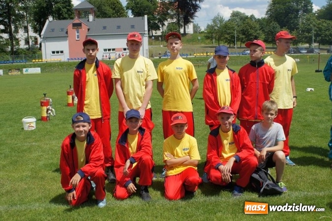 Zdjęcie w galerii na portalu naszwodzislaw.com: Na boisku w Połomi rozegrano Gminne Zawody Sportowo-Pożarnicze  wiadomości z regionu