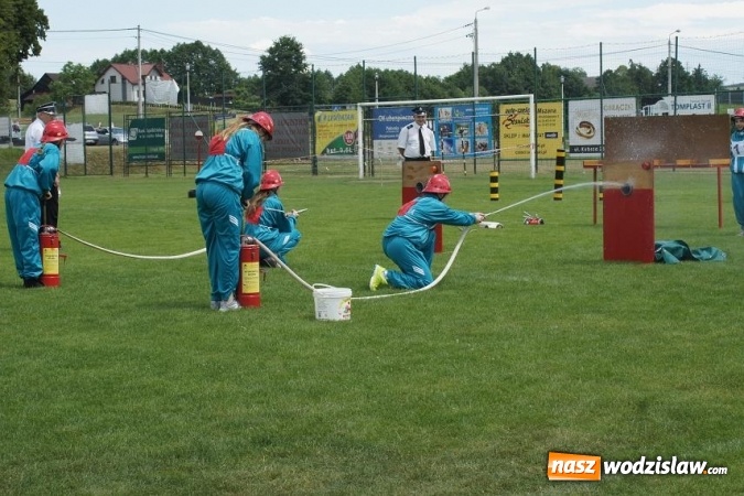 Zdjęcie w galerii na portalu naszwodzislaw.com: Na boisku w Połomi rozegrano Gminne Zawody Sportowo-Pożarnicze  wiadomości z regionu