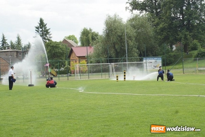 Zdjęcie w galerii na portalu naszwodzislaw.com: Na boisku w Połomi rozegrano Gminne Zawody Sportowo-Pożarnicze  wiadomości z regionu