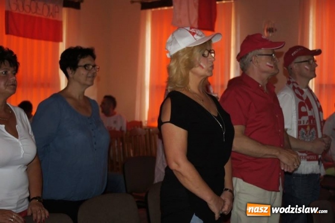 Zdjęcie w galerii na portalu naszwodzislaw.com: Ukraina pokonana! Zobacz jak kibicowali w Gogołowej wiadomości z regionu